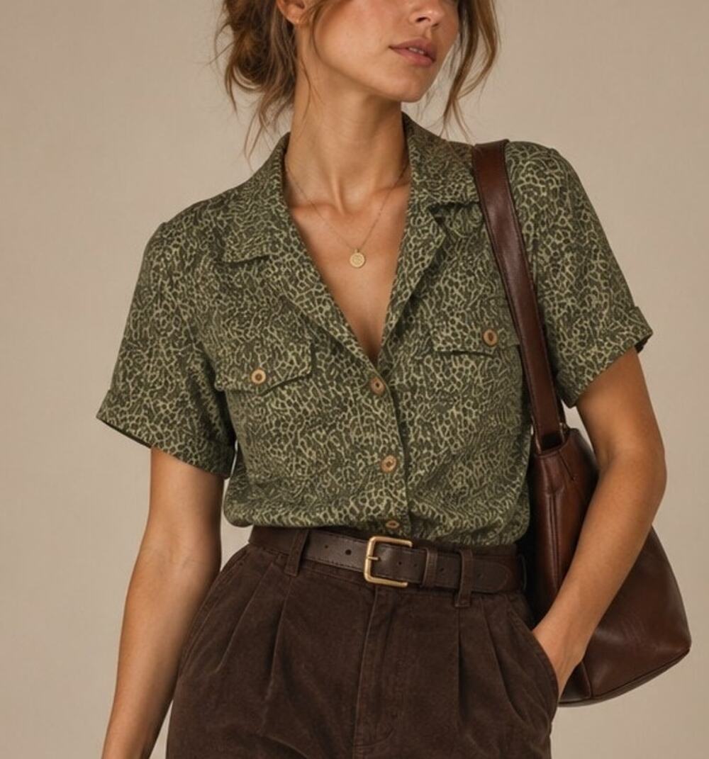 Vintage Spenser Jeremy Silk Top Button Front Womens Size 8 Green Retro Indie